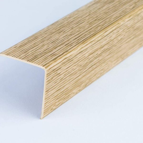 نبشی چوب پلاست