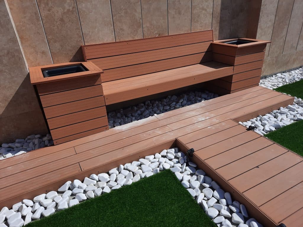 نصب و اجرای چوب پلاست