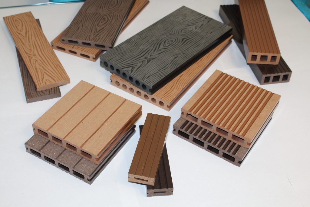 تاريخچه ، چوب پلاست