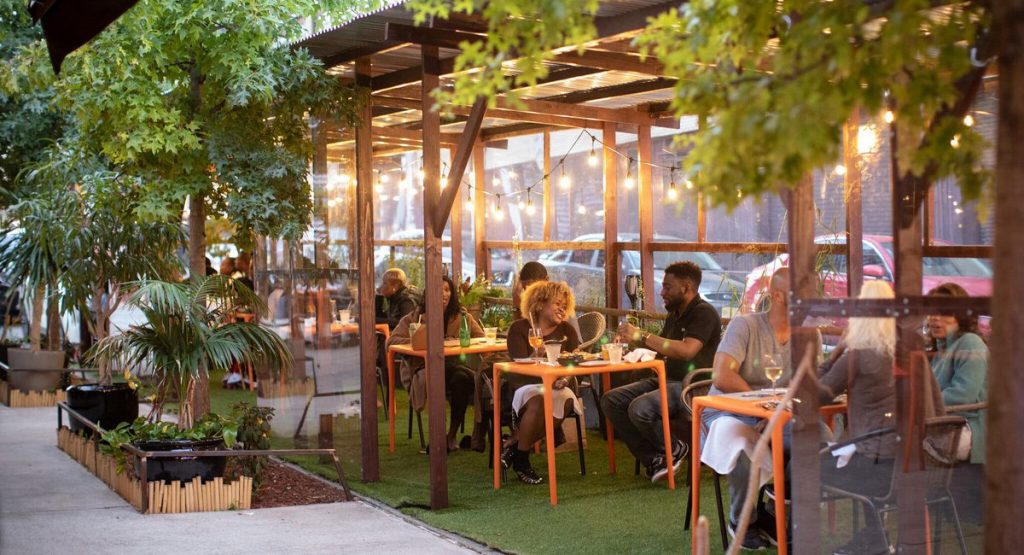 محوطه سازي ، باغ رستوران