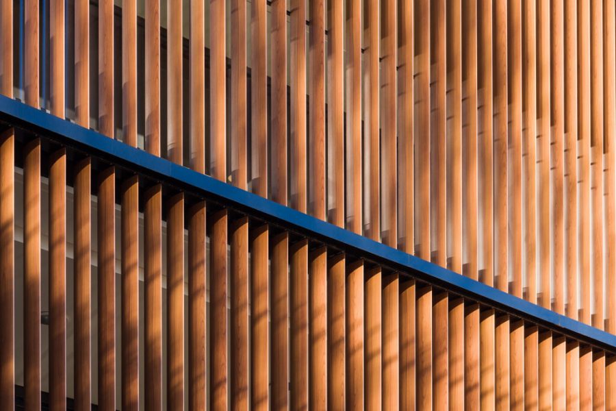 لوور چوب پلاست