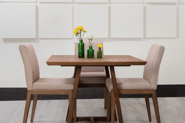 میز و صندلی چوبی