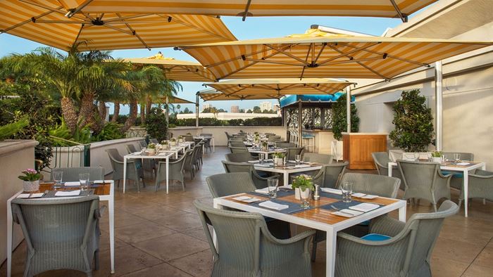 طراحی روف گاردن رستوران